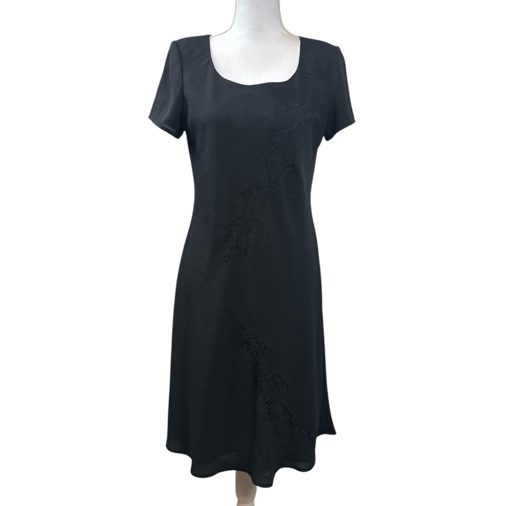 Vintage Women’s Black Short Sleeve Floral Embroidered Beaded Formal Dress Size 6